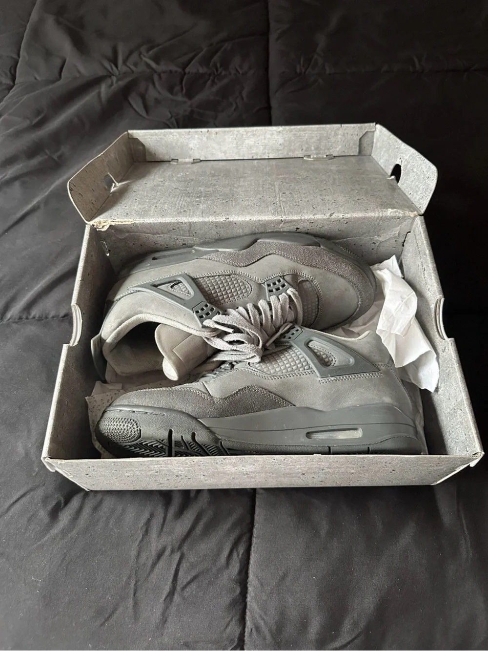 Cement jordan 4s